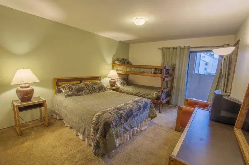 Base Camp Unit #39 2 Bedroom Condo - фото 2