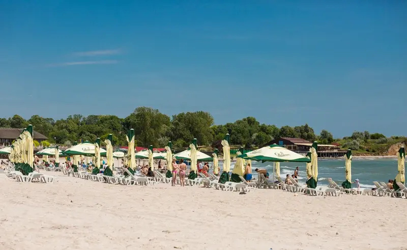 Beach & Waterfront