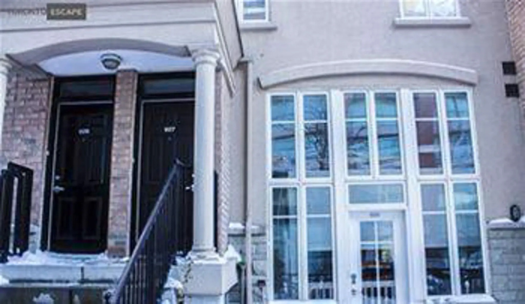 3-Story Town House Downtown Toronto