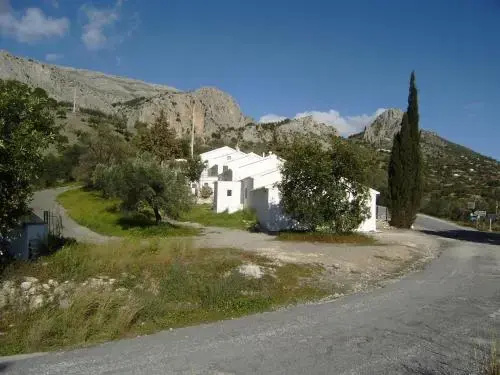 La Casita Blanca- La Almona Chica