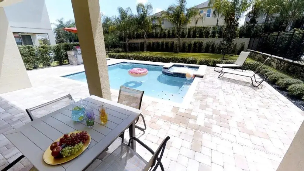 ACO PREMIUM - 6Bd pool and spa (1734)
