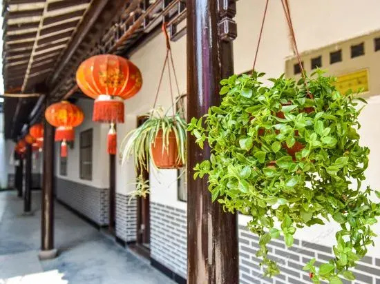 Xitang Yizhijia Theme Hostel