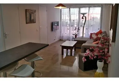 Voir la photo 3 — Locazur - appartement proche vieux port