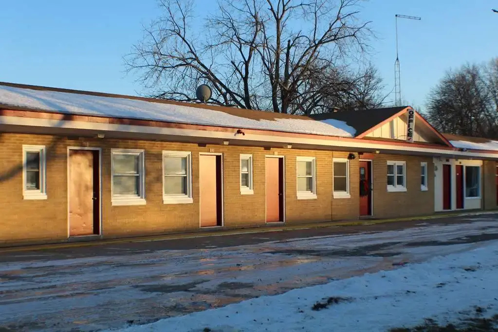 7-hi Budget Motel