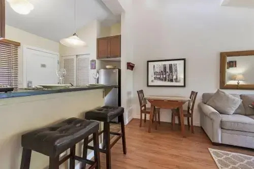 Aina Nalu Premier Platinum C206 - 1 Br Condo