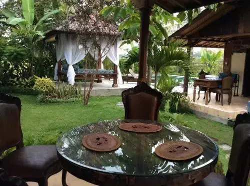 Ubud Rice Field Villa