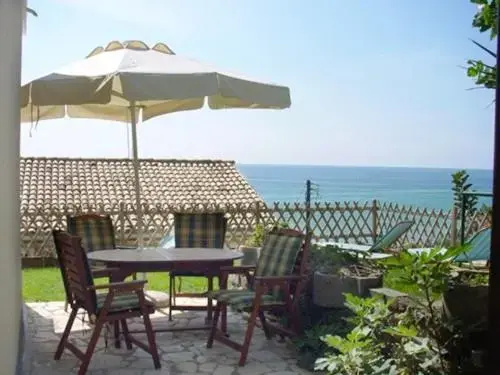 Menigos Resort House - Général
