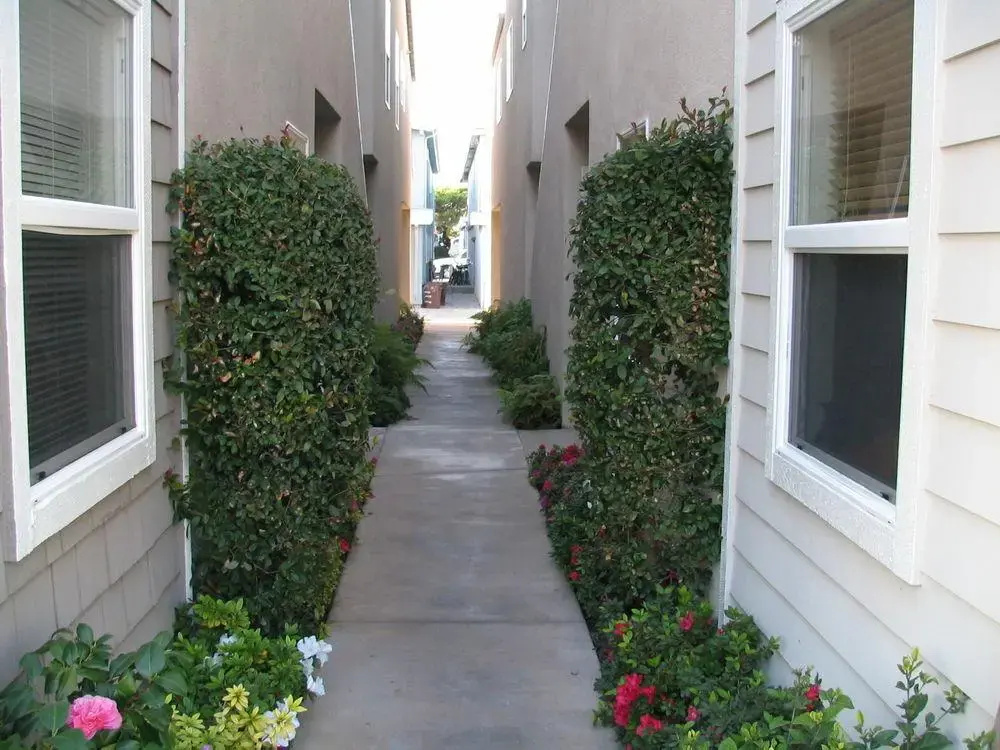 33rd St 68149 by RedAwning