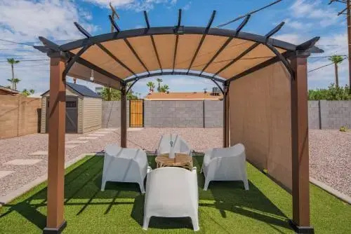 3BR Home Papago Park by WanderJaunt