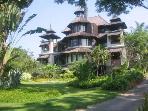 Lana Thai Villa