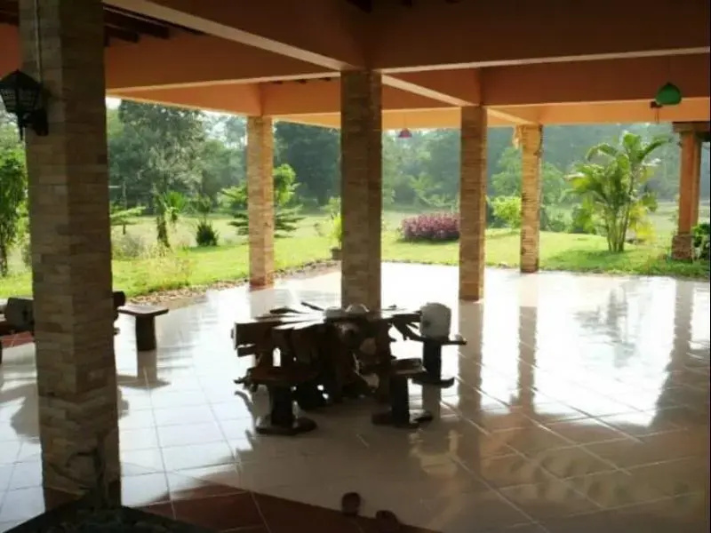 Baan Chom Duan Ruen Chom Dao