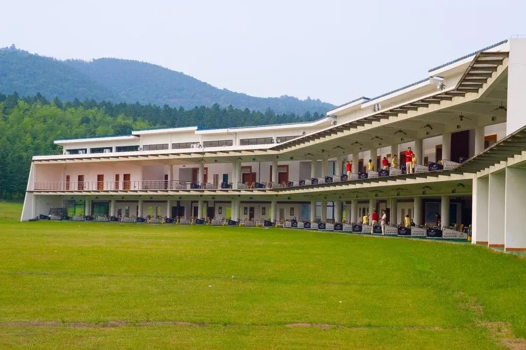 Huanxiu Resort And Spa