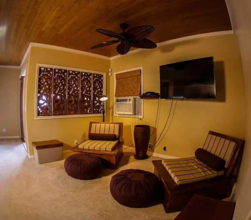 Alii Point Oceanfront by RedAwning