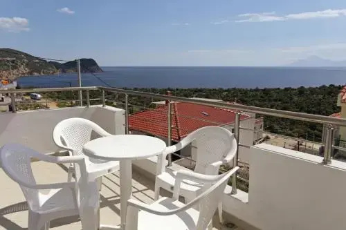 Balcony & Terrace