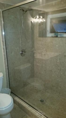 Отель 2142 West Walton Apartment, фото 4