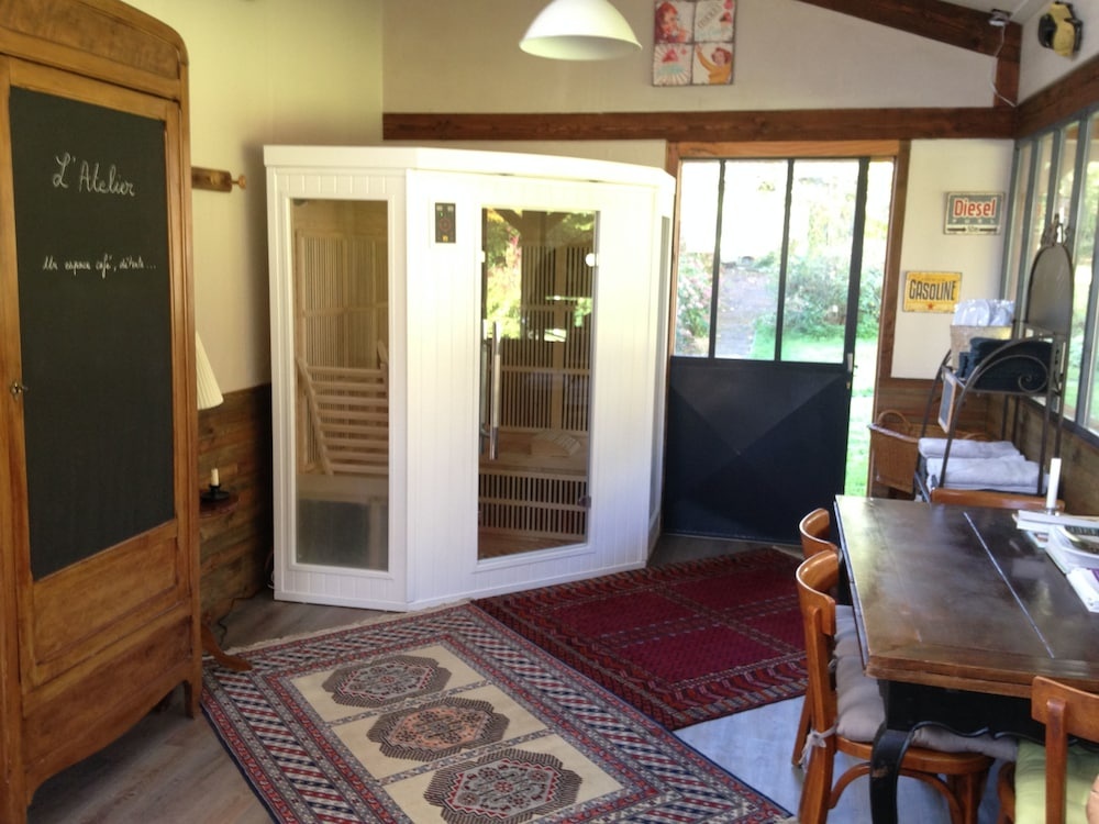 Chambre D'Hotes Du Domaine De La Haute Poignandiere