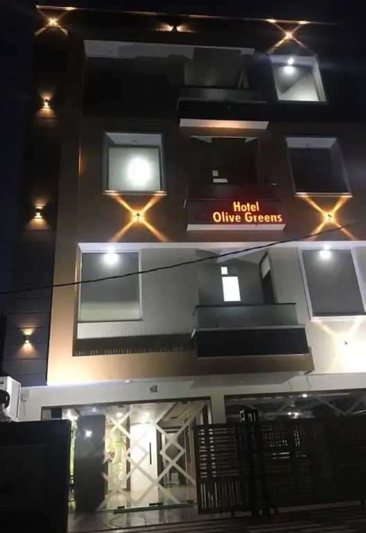 Hotel Olive Greens