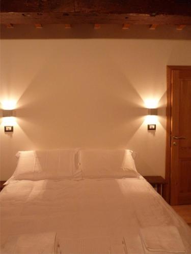 gallery_image_hidden_12