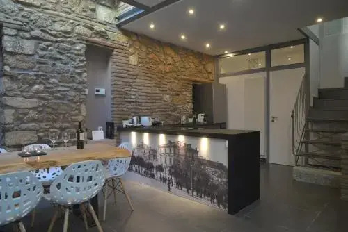 Acropolis House by null