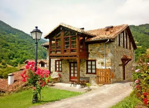 Casas Rurales y Apartamentos La Hornera