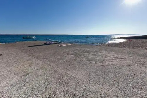 Beach & Waterfront