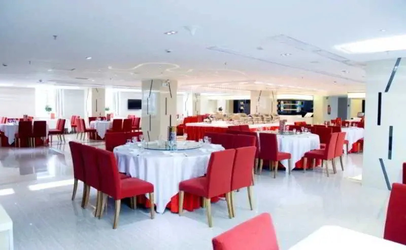 Food & Beverage