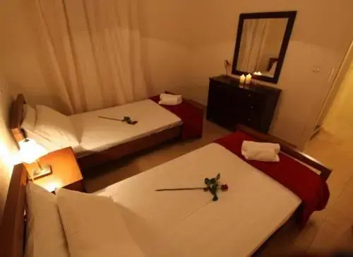 Menigos Resort House