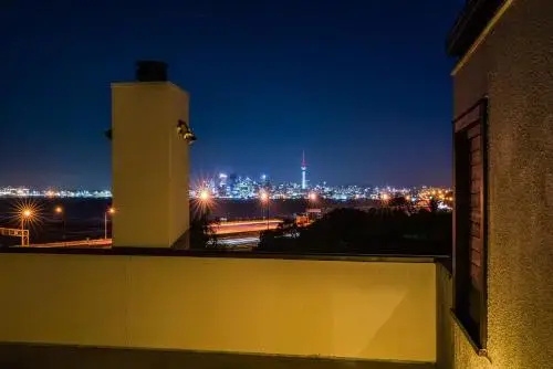 Northcote Point Amazing City View Villa