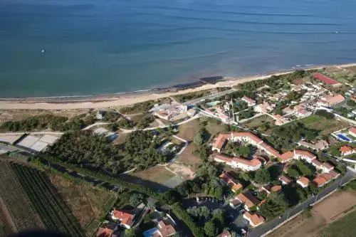 Beach & Waterfront