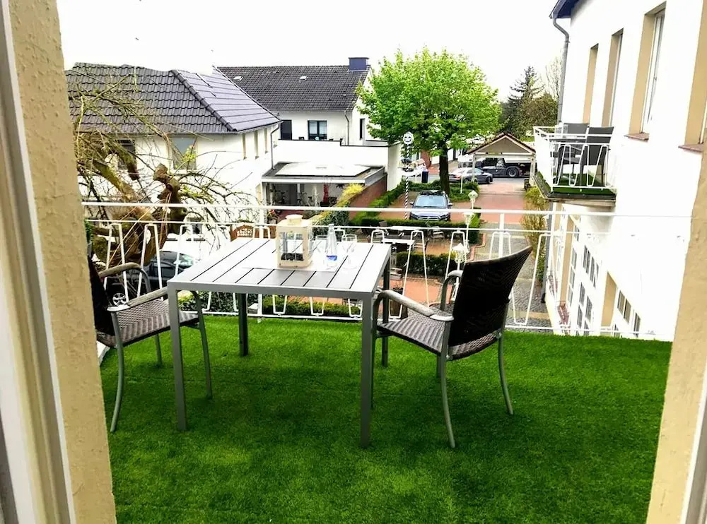 Balcony & Terrace
