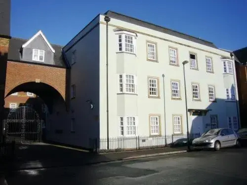 Castle Mews