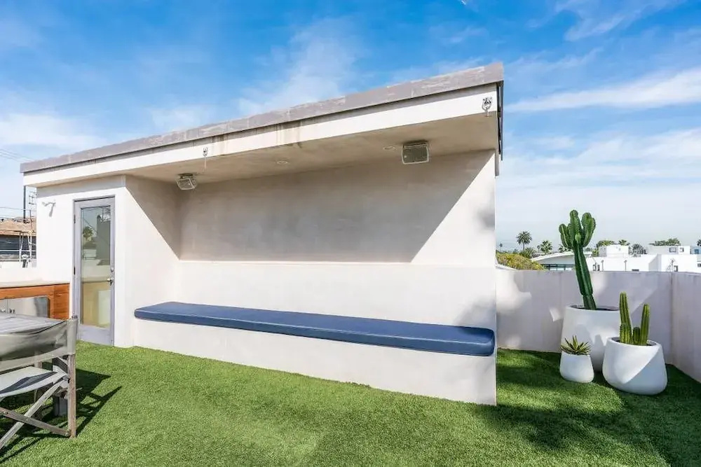 New Architectural House Rooftop Deck 3BD