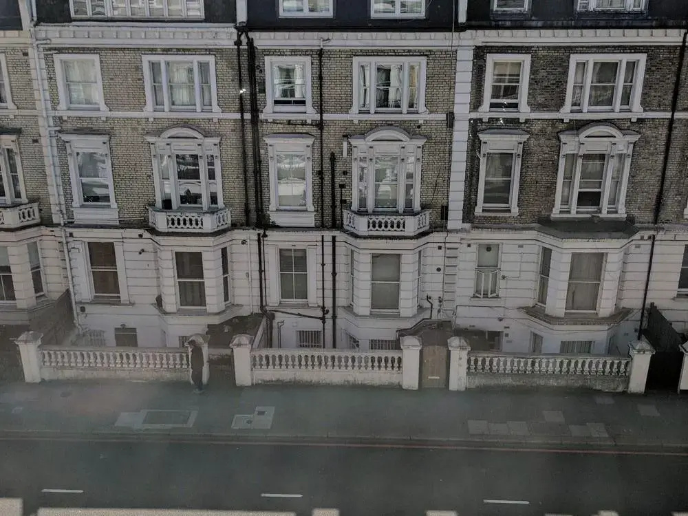Holland Park Lifestyle Studios