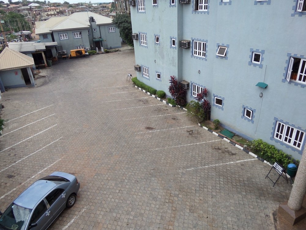 Indices Suites Gardens,,lovely Secured and Boutique Hotel in Abeokuta image