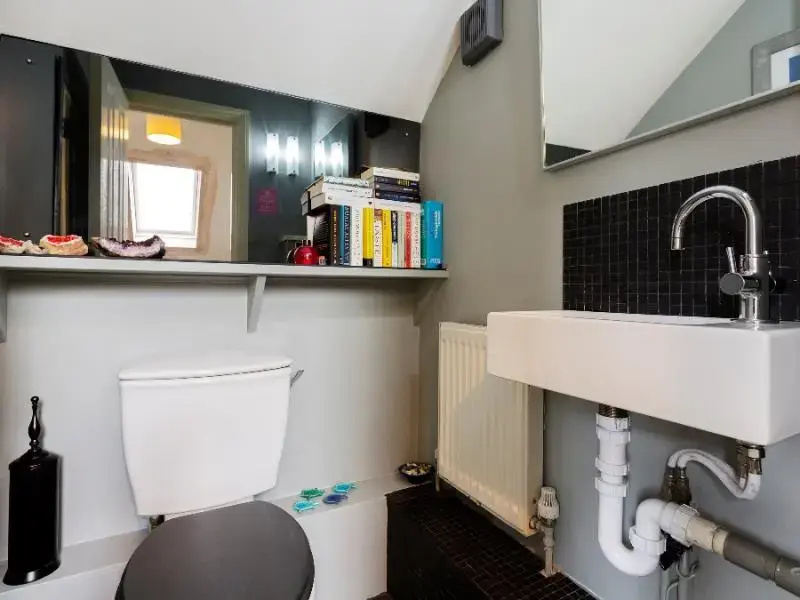 Veeve  2 Bed Mews House Chadwick Mews Chiswick - фото 4