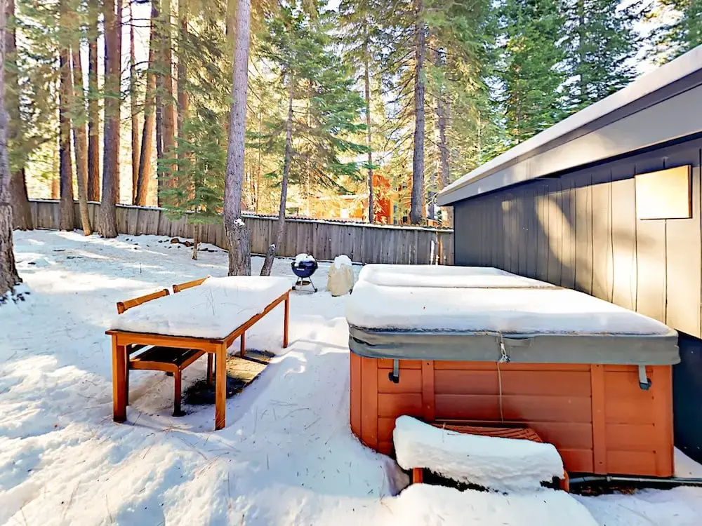 Chic Ski Retreat - 4 Br Home