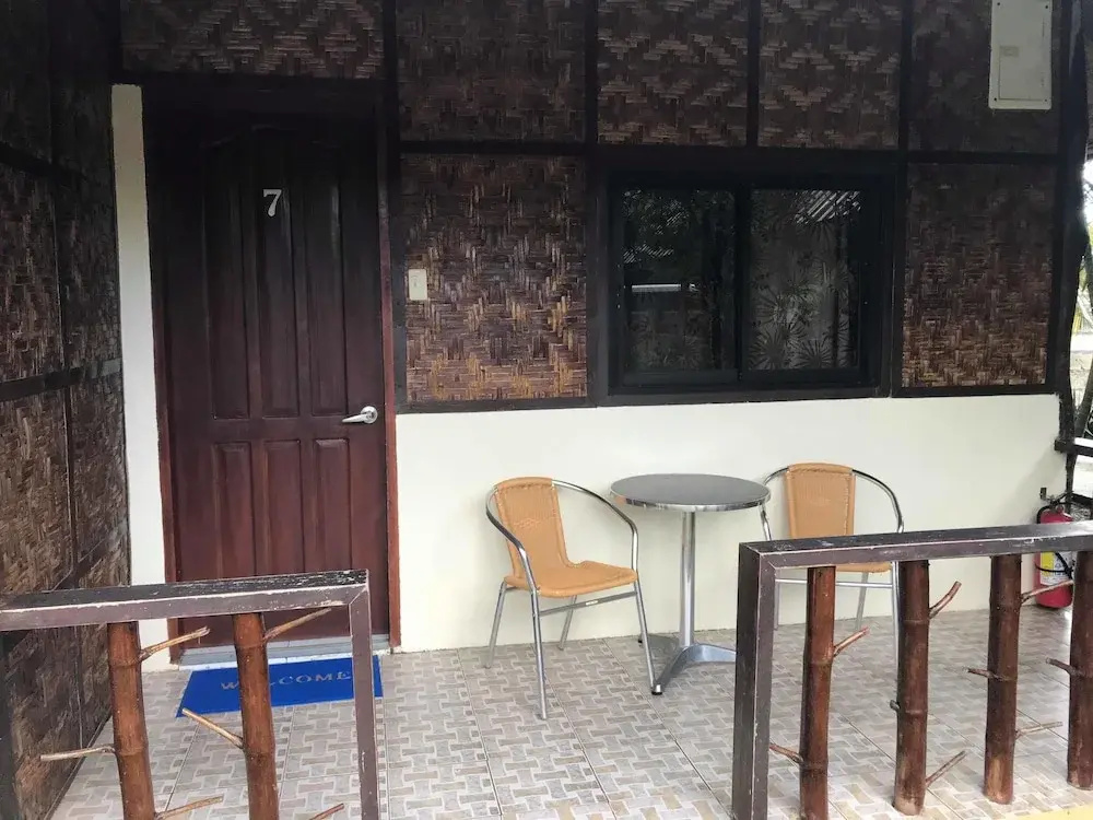The Barefoot Alona Resort