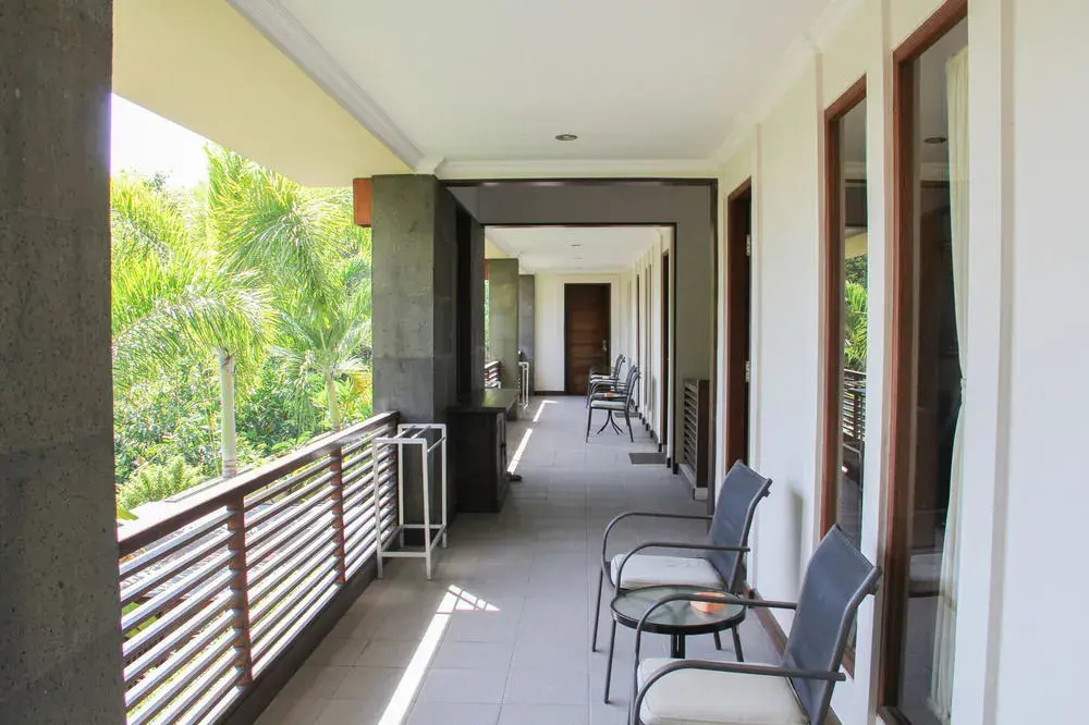 Balcony & Terrace
