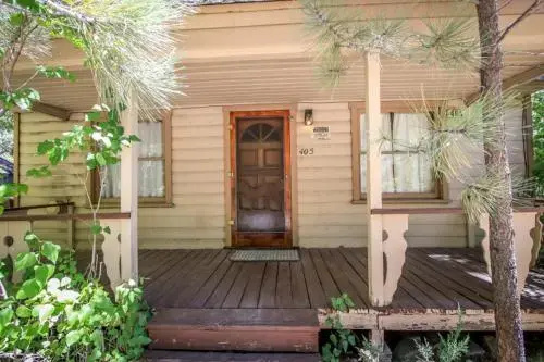 Mountain Air - 3 Br home by RedAwning
