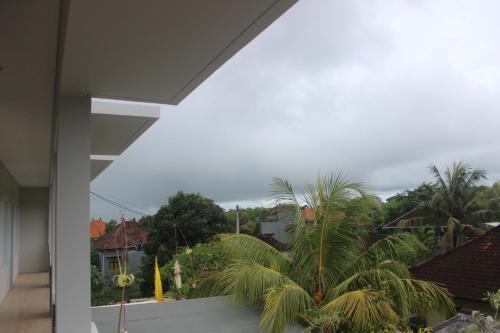 gallery_image_hidden_4