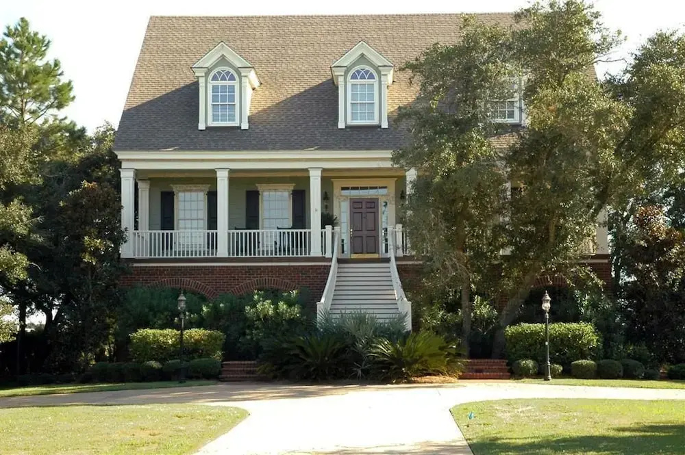 Marsh House by Peace Vacations