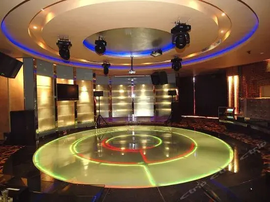 Seven Star International Hotel - Pingxiang - фото 7