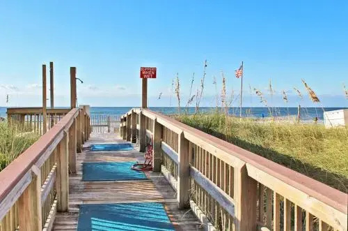 Crystal Shores West 1007