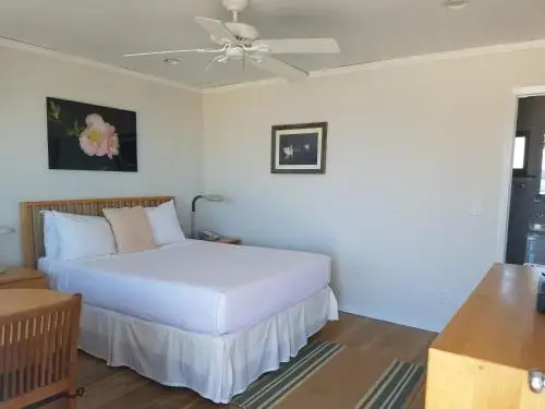 White Sands Motel