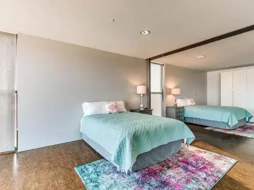 The Oklahoma Rose Beautiful New Luxury Loft!