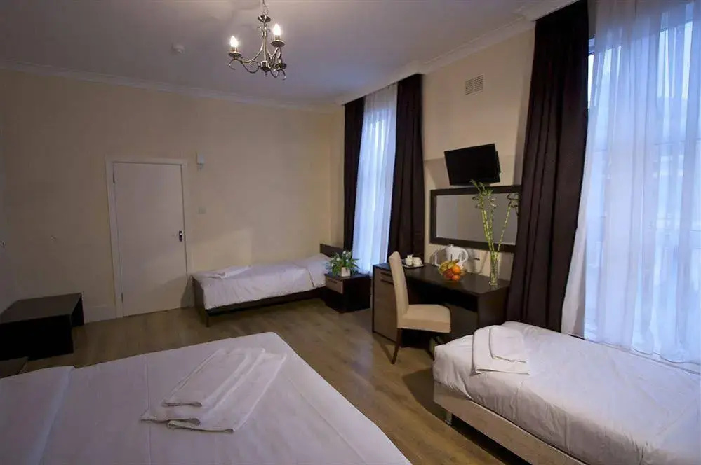 Hotel photo 2