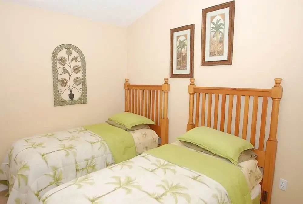 16623FM Sunlight Villa 3 Br villa by RedAwning