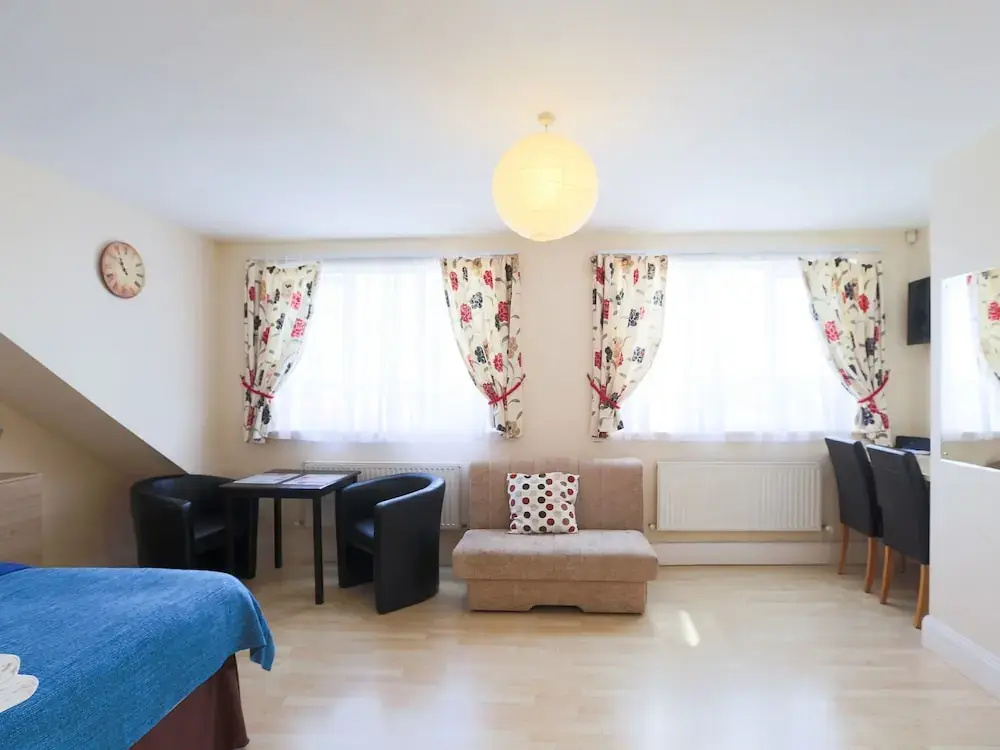 Spacious Studio in Harrow 46c