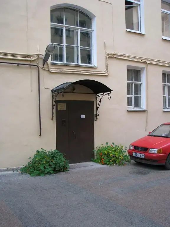 Near Vosstaniya Mini Hotel