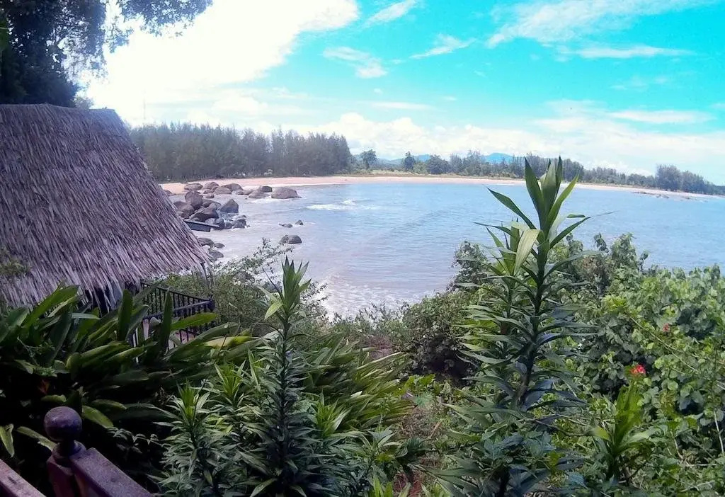 Beach & Waterfront